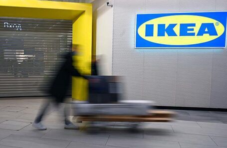 IKEA полностью уходит из России. Компания продаст все четыре фабрики 