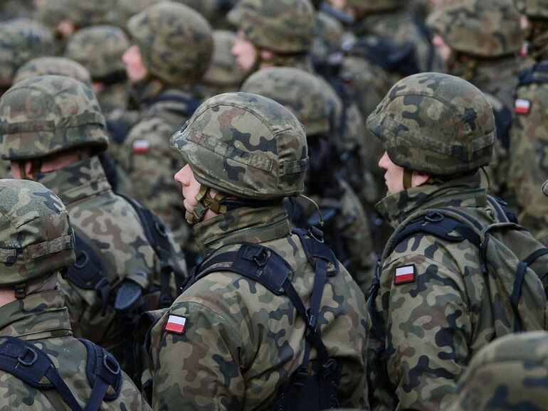 Польша создаст внебюджетный фонд для перевооружения армии 