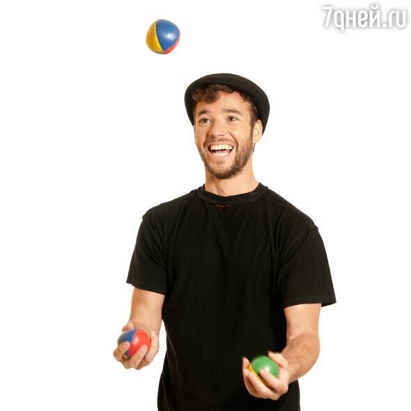 Как научиться жонглировать: легкий способ для начинающих Как научиться жонглировать: легкий способ для начинающих