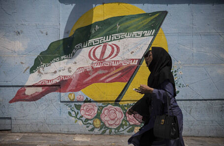 СМИ: в Иране от рук силовиков скончалась школьница 