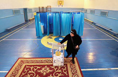 Никаких неожиданностей: в Казахстане завершились досрочные президентские выборы 