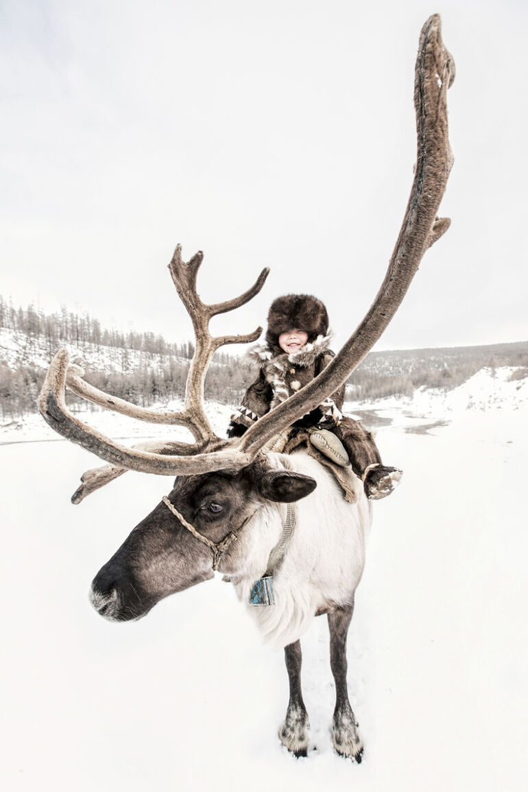 Впечатляющие детальные портреты коренных жителей Сибири от Александра Химушина 