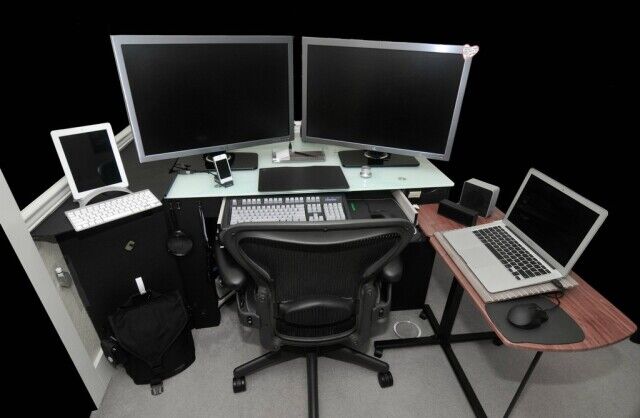 Компьютерные столы в домашних условиях (16 фото) офисе, такое, фантазии, хватит, какое, место, игровое, рабочее, обустроить, рабочие, можно, друга, отличаются, компьютерами, оборудованные, места, средств 