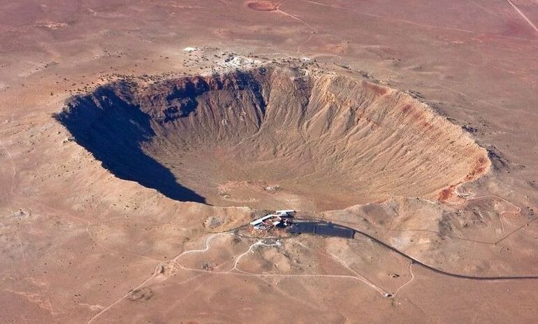 Топ-15: Самые впечатляющие ударные кратеры на Земле