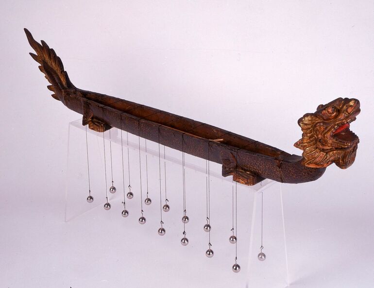 Как сделать будильник из свечи 