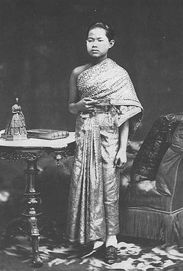 Как королева Тайланда погибла из-за условностей 