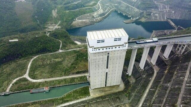 "Гупитань" в Гуйчжоу: крупнейший в мире судоподъёмник (3 фото + видео)