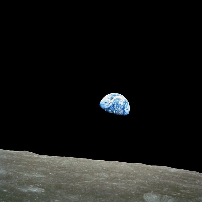 Есть ли у Земли спутники помимо Луны? 10 интересных фактов о планете Земля 