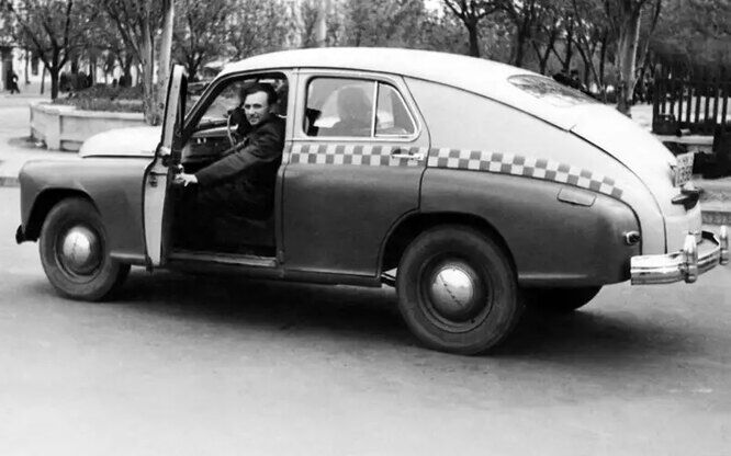 Сколько стоило такси в СССР в разные времена 