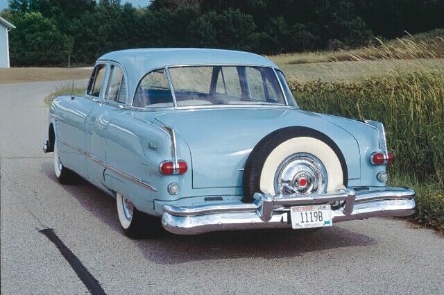 Система парковки с помощью пятого колеса от Брукса Уокера у седана Packard Cavalier 1953 года (8 фото + видео)