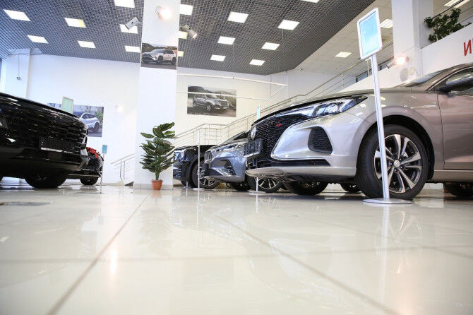 Продажи новых легковых автомобилей в РФ за неделю выросли на 10%