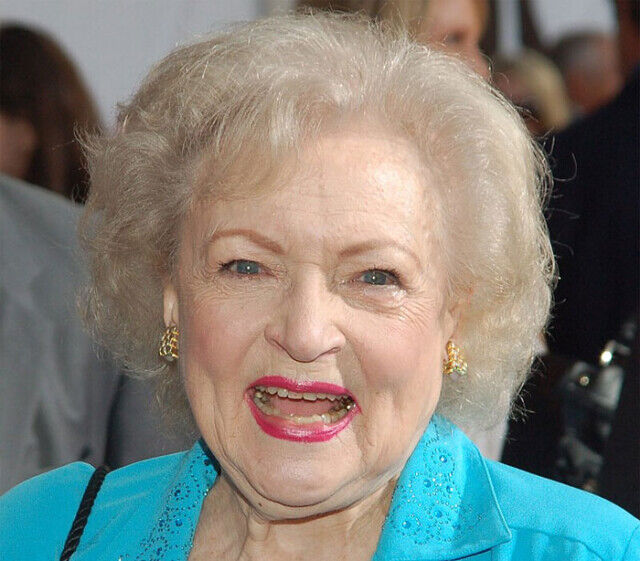 20 эпизодов истории, которые, к удивлению многих людей, произошли в одно и то же время 20 эпизодов истории, которые, к удивлению многих людей, произошли в одно и то же время когда, Когда, время, времяфото, пирамидфото, казнь, гильотине, существовали, после, годах, строительства, следующий, сосуществовали, империя, Кеннедифото, 1600х, птицы, начали, прибывать, boredpandacom14