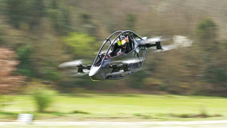 От летающих автомобилей до реактивных ранцев: насколько близко человечество к полетам на работу по небу? километров, EVTOL, компании, Aviation, скоростью, прототипы, прямо, Industries, Jetson, Surfer, может, лететь, существуют, стартапы, энтузиасты, будущем, полет, летательных, минут, аппаратов