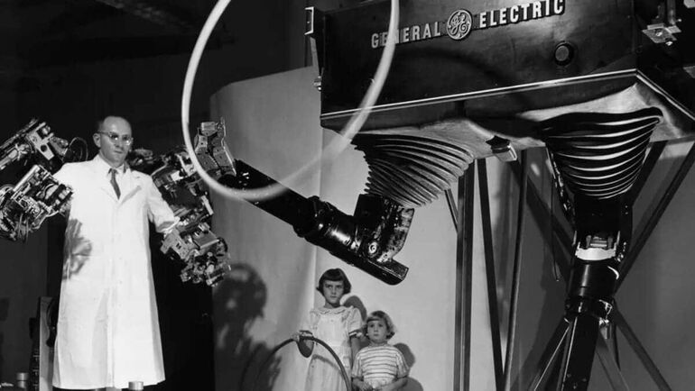 Семь старейших технологических компаний и их эволюция