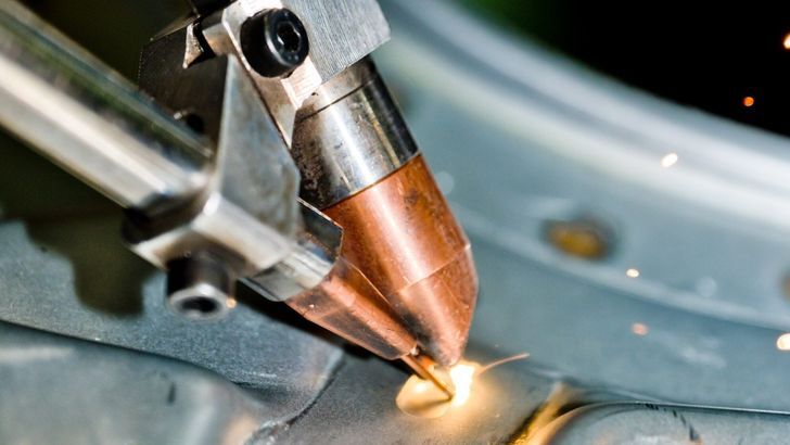 Такого история АвтоВАЗа еще не знала: качество сварки кузовов автомобилей «Лада» выходит на новый уровень Azimut, производства, кузова, крыши, сварки, кроссовера, рамках, качество, прессслужбе, «АвтоВАЗа», лазерной, будущей, подготовки, АвтоВАЗ, сварочного, геометрии, панорамной, компонентов, кузовов, линии