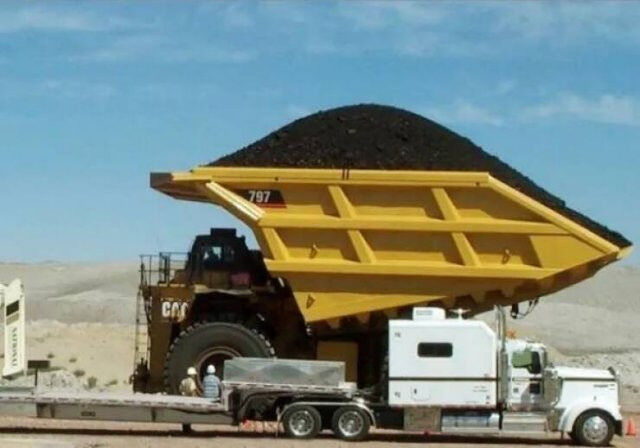 Безумные грузовики 