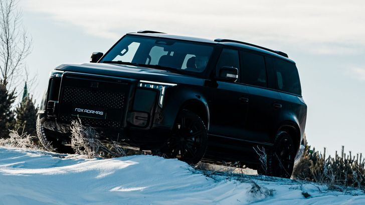 Бриллиант российской сборки: в России появился новый внедорожник от художников Ferrari и Rolls-Royce Adamas, MotorФото, Motor, внедорожник, Family, салона, диваном, Edition, России, Business, компоновкой, доступен, модели, автомобилей, двумя, можно, версии, «капитанскими», запас, креслами