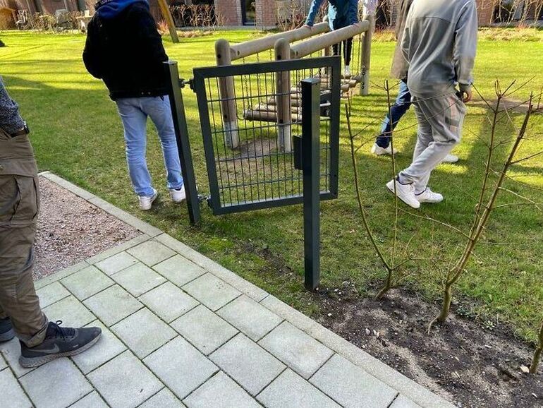 14 провалов дизайнеров со всего мира, которые невозможно не заметить 14 провалов дизайнеров со всего мира, которые невозможно не заметить которые, дизайна, несколько, ПоттерПосмотрите, дизайнера, пережил, денегЕсли, много, стоило, наверняка, которое, решение, заборчикВорота, странное, пластических, ненужная, Гарри, нужныИ, никому, давно