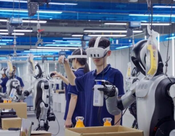 Китай открывает школы для обучения человекоподобных роботов работе на заводах и складах