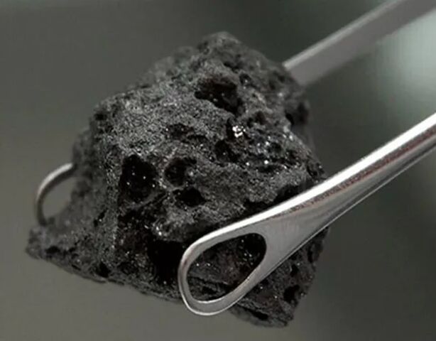 Инженеры поняли, что из лунной пыли получатся отличные стройматериалы (и они на 40% прочнее земных)