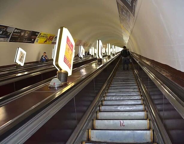 Самые глубокие станции метро в мире