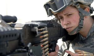 Литва: «Девушки 14–15 лет должны готовиться к армейской службе»