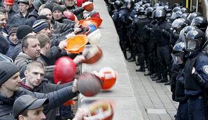 Украинские шахтеры угрожают походом на Киев