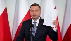 Польша заставит Россию заплатить за «геноцид»