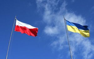 «безвизовцам» в европе не рады: поляки целые сутки издевались над украинкой