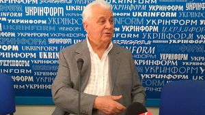 Кравчук о претензиях украинцев: «У меня уже уши болят слышать это нытье»..