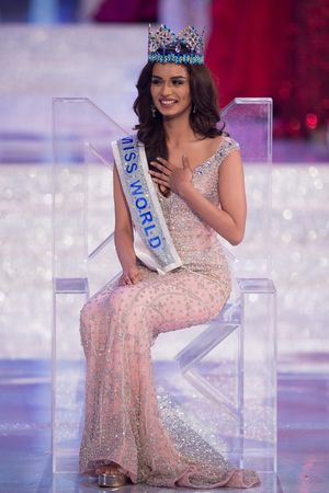 Победительницей конкурса "Мисс мира 2017" стала 20-летняя студентка из Индии