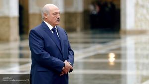 Лукашенко: вместе с беженцами из Украины в страну хлынул поток оружия