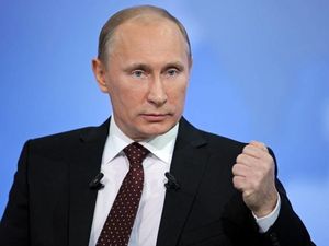 Тактика кнута и пряника: Путин сделал Западу первое предупреждение
