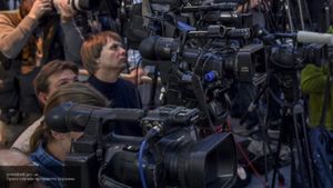 На украинском ТВ прозрели: Польша шлет тревожный сигнал для Киева