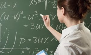 Половина учителей в России не смогла выполнить работу по математике