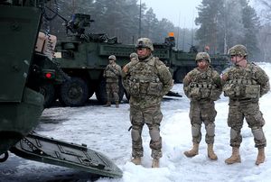 Солдаты НАТО замерзли и намокли на учениях против России