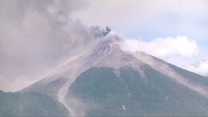 В Гватемале эвакуировали четыре тысячи человек в связи с извержением вулкана Фуэго