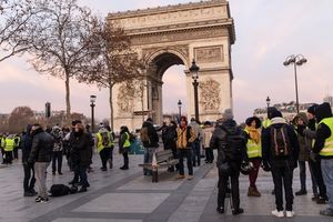 Решающий момент. Французские СМИ о протестах «желтых жилетов» в Париже