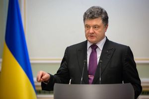 Почему Вашингтон возится с Порошенко?