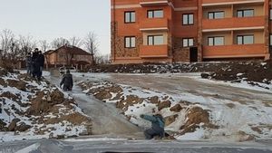 Горку из нечистот в приамурском селе обещают убрать до 12 января