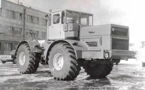 Вернёмся в прошлое, самый могучий трактор СССР Кировец К 700