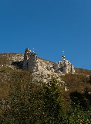 Пещерные храмы подо́нья. Малые дивы