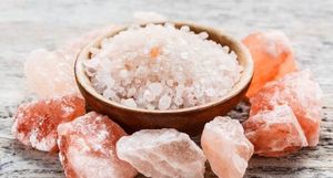Розовая гималайская соль: с чем связан ее необычный цвет