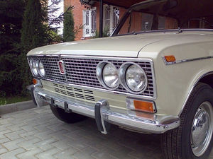 Легенда советского автопрома - ВАЗ-2103