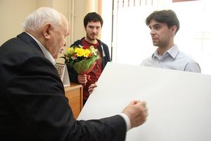 «ПРОСТИТЕ»: Автограф Горбачева продали за невероятную сумму