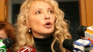 Выбери меня!: Тимошенко пообещала украинцам вернуть сгоревшие вклады Сбербанка СССР