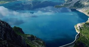 72 миллиона на дне: зачем в альпийском озере Топлиц затопили столько денег