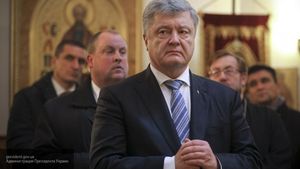 Петра Порошенко призвали покаяться на коленях перед украинцами