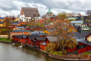 Грод красных амбарчиков