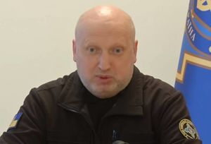 Турчинов предложил признать ФСБ террористической организацией